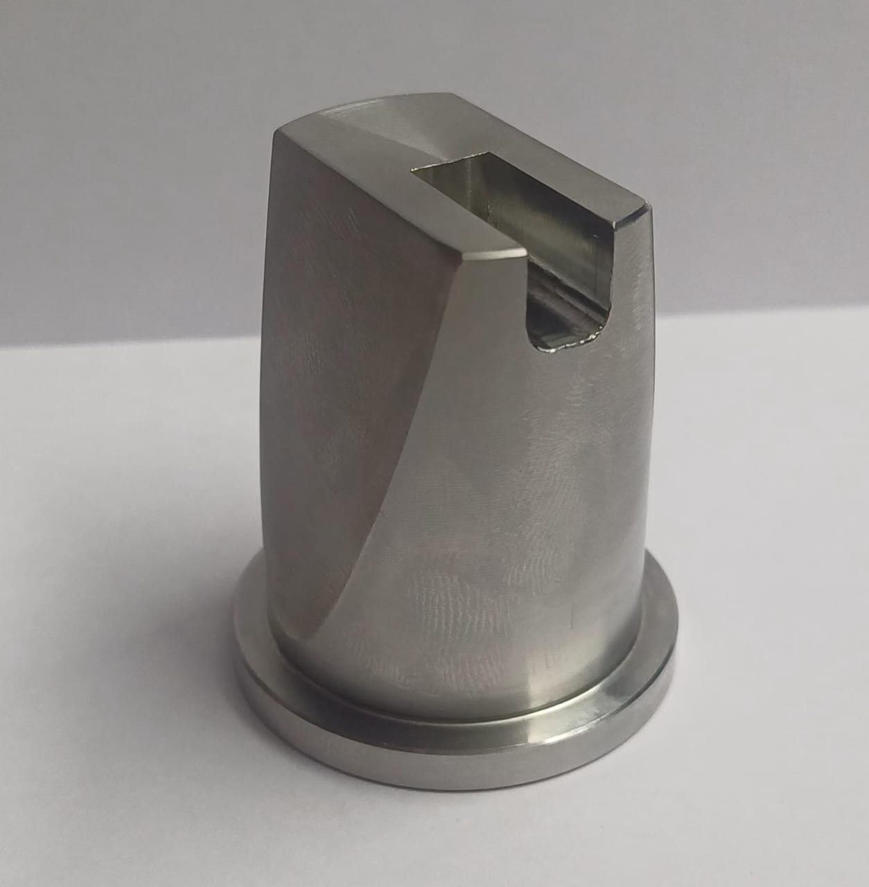 Vayudut Engineering is a leading manufacturer of high-precision CNC & VMC machining components based in Ahmedabad, Gujarat